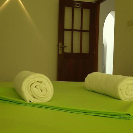 Seven Luck Palace Kandy Exterior foto