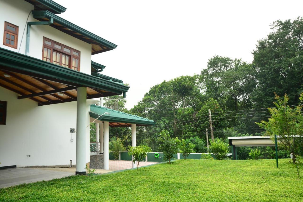 Seven Luck Palace Kandy Exterior foto